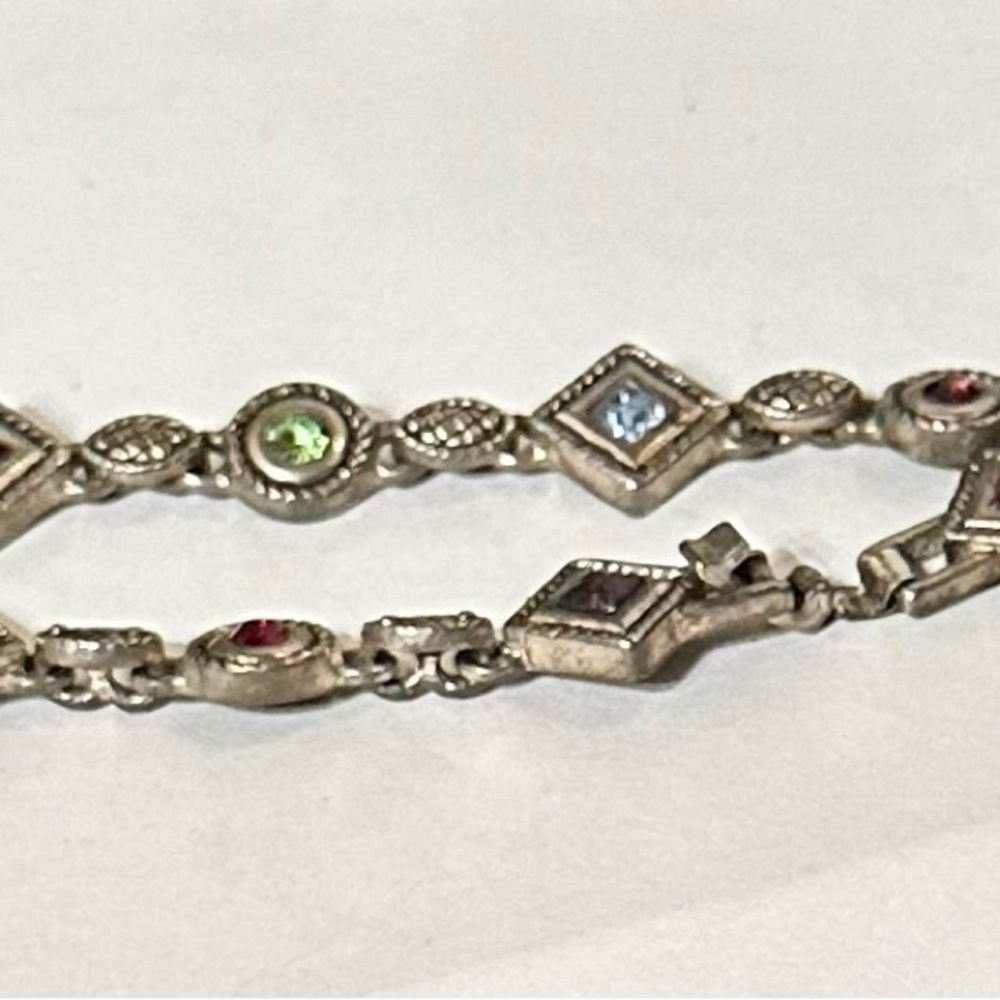 Contemporary Rhinestone bracelet - Picture 6 of 7